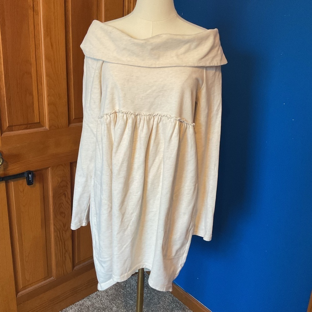 Anthropologie off the shoulder sweatshirt dress. Tan. Size XS